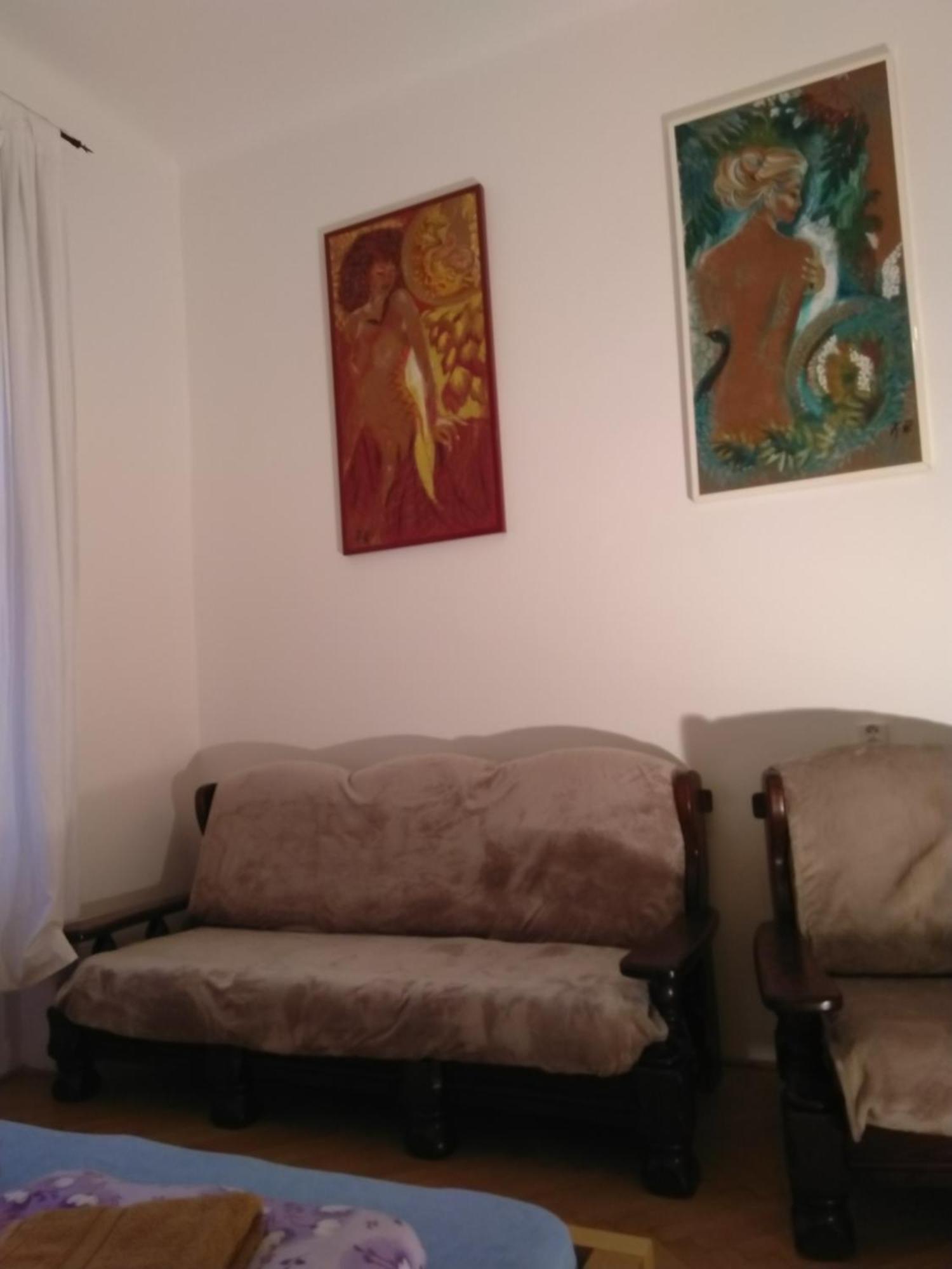 Comfy In Good Area Appartamento Praga